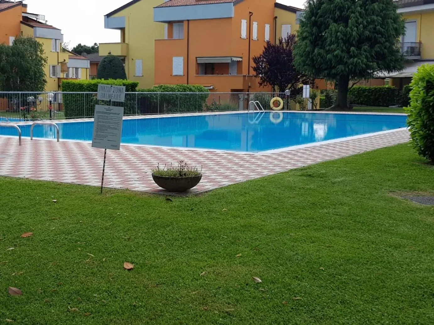 Sirmione - With Lakefront Pool Appartamento